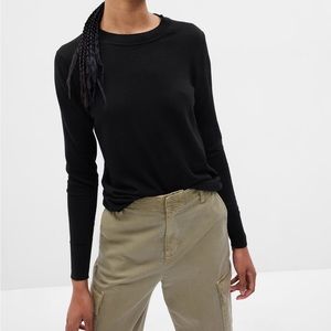 GAP extra fine merino wool crewneck sweater // size xs